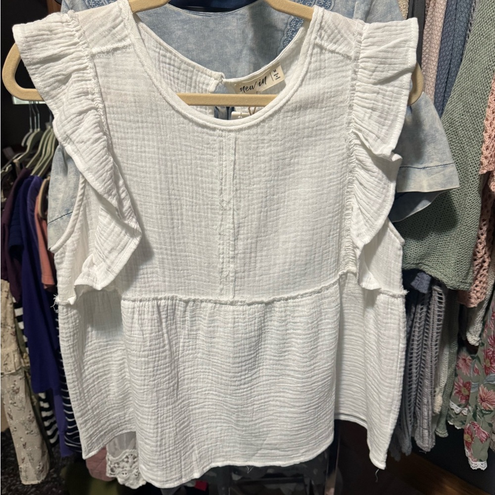 NWT New In M White Waffle Ruffle Shirt